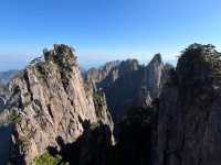 Huangshan วันฟ้าปลอดโปร่ง