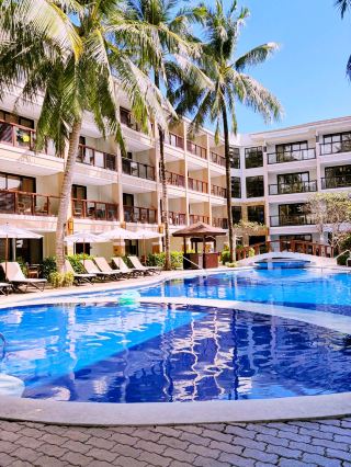 🌸🏝️ Spring Bliss at Henann Lagoon Resort — Your Boracay Escape 🇵🇭
