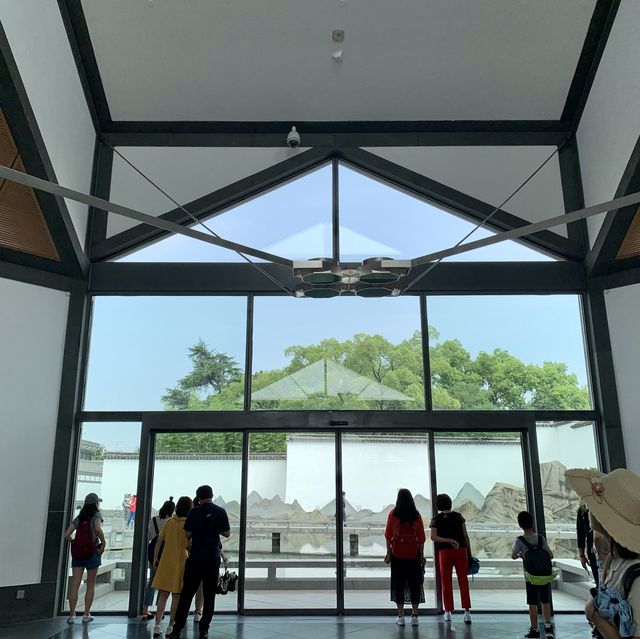 イオミンペイ氏設計の新館が美しい「蘇州博物館」