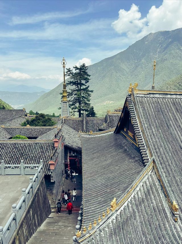 靈山寺‖“天下第一靈，川南第一山，攀西第一寺”