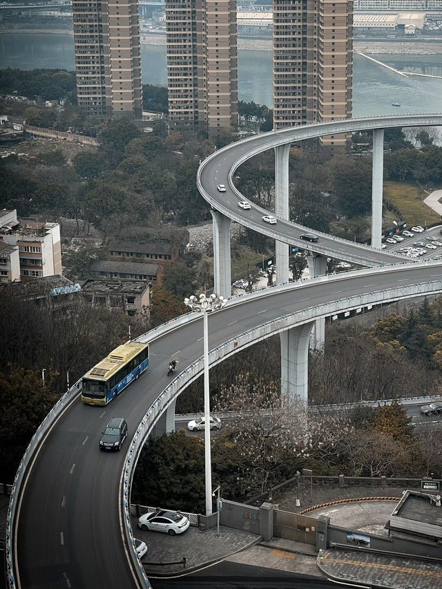 跟著肖戰趙麗穎高圓圓，解鎖重慶網紅打卡地！