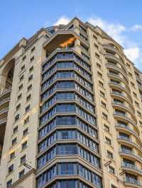 🌟 Sandton's Luxe Sleeps: Michelangelo Towers 🏨✨