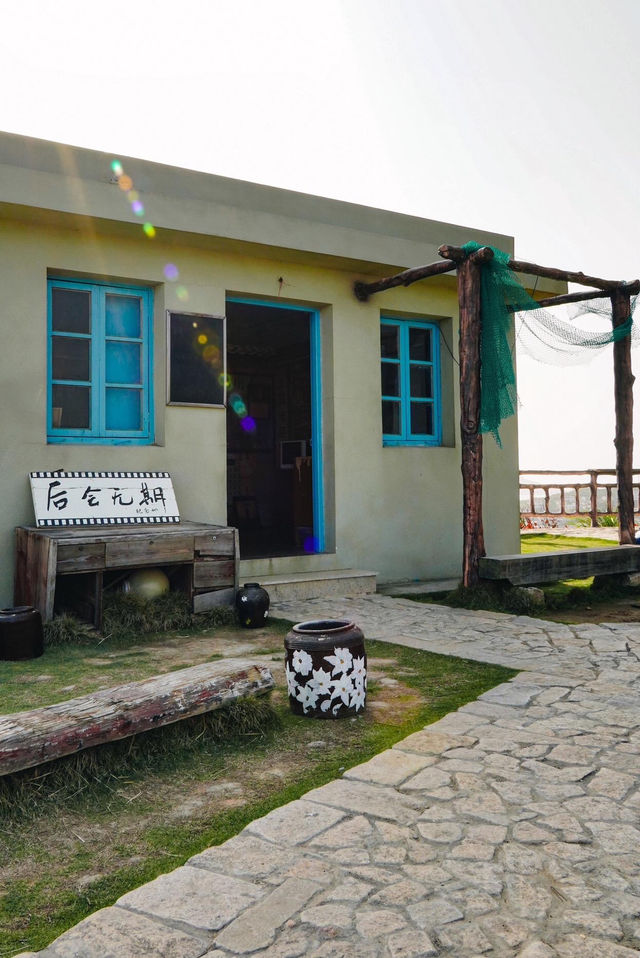 北緯30度的自由與爛漫，第一縷曙光照耀的地方｜東極島