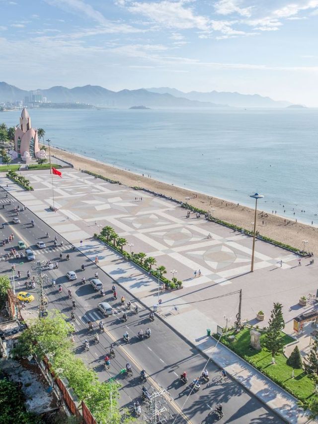 🌴 Nha Trang's Novotel: Sea Views & Serenity 🏖️