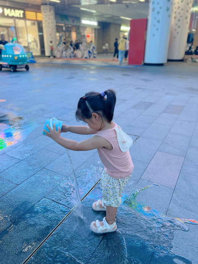 挖沙+噴泉+兒童樂園這就是親子商場天花板