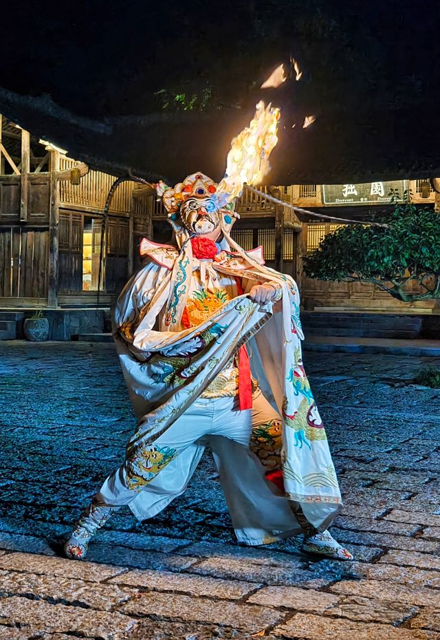 中秋夜放河燈,夢幻桃花源。
