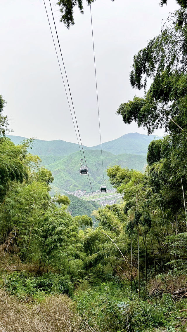 避暑好去處：莫干山｜江南瑤壑漂流。