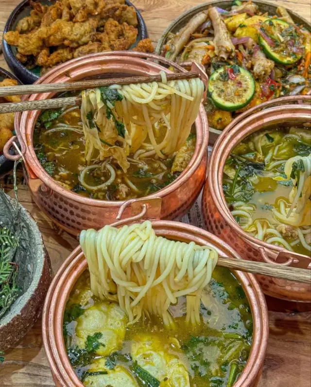 Golden Week Yunnan tour, let's go for rice noodles.