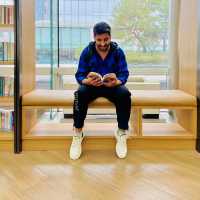 A Day at Starfield Library