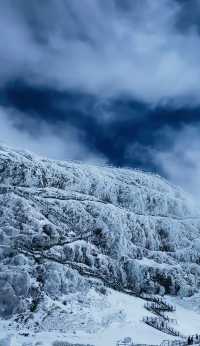 到看雪山的季節啦！！！