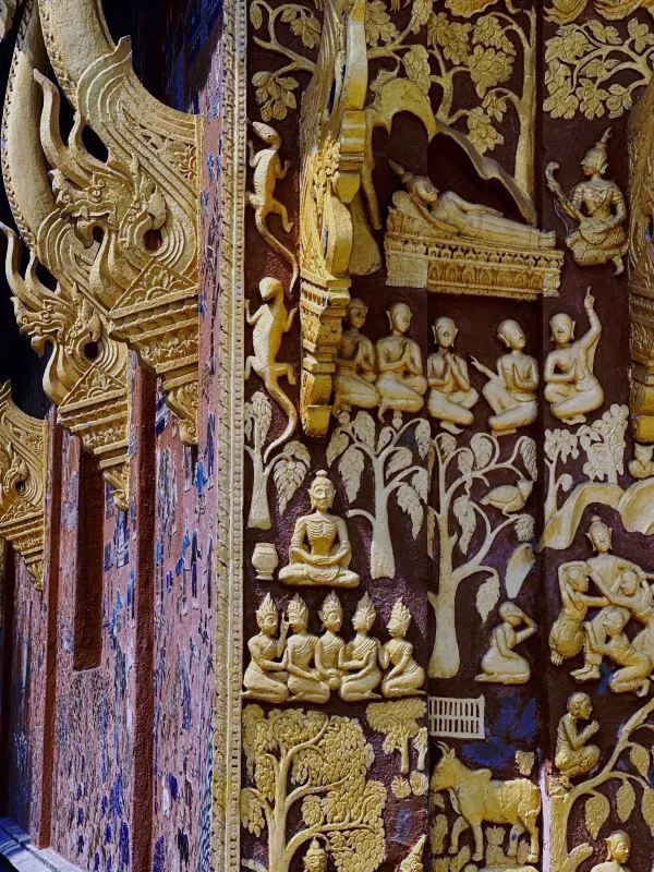 Discover the Beauty of Wat Xieng Thong, Laos' Royal Temple