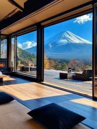 住喺KUKUNA，浸住溫泉睇富士山嘅日出