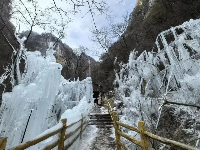 Come to Taibai Mountain and experience your own Frozen adventure!