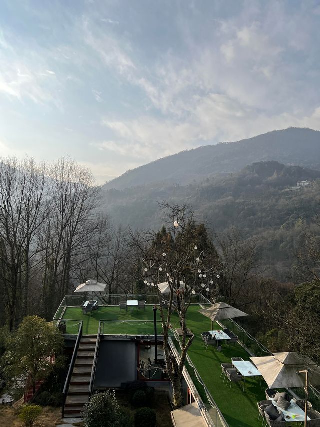 新年第一站，躲進青城山嘅溫泉烏托邦