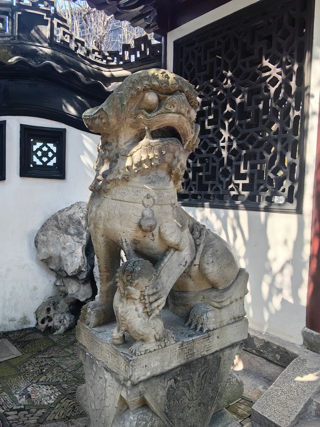 早春二月，展開上海三日遊