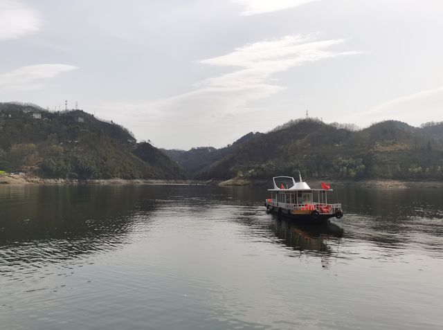 高山平湖 秦巴仙境 遊安康瀛湖