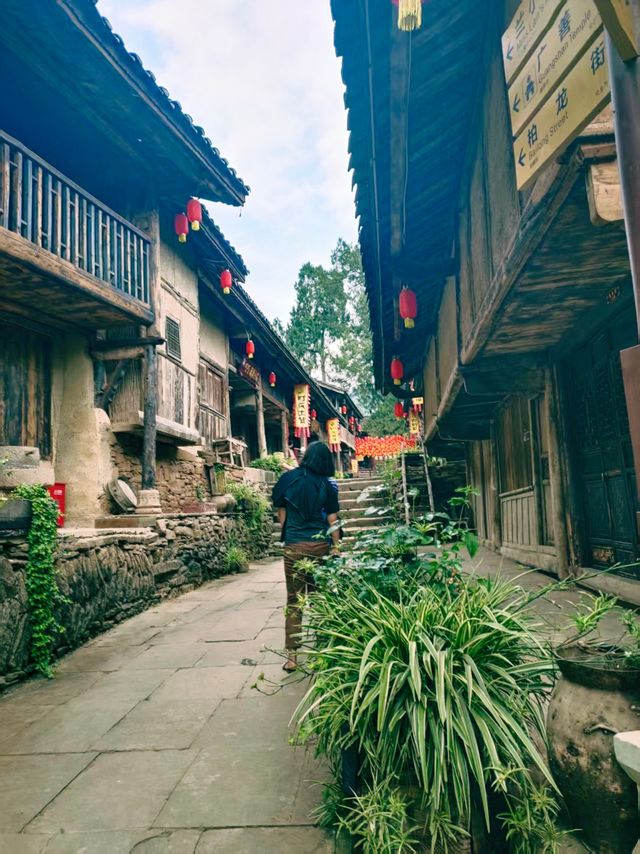 山溝裡的小九寨≈柏林古鎮