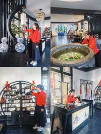 昆明街頭浪漫暴擊 三角梅與紅綠燈的夢幻聯動