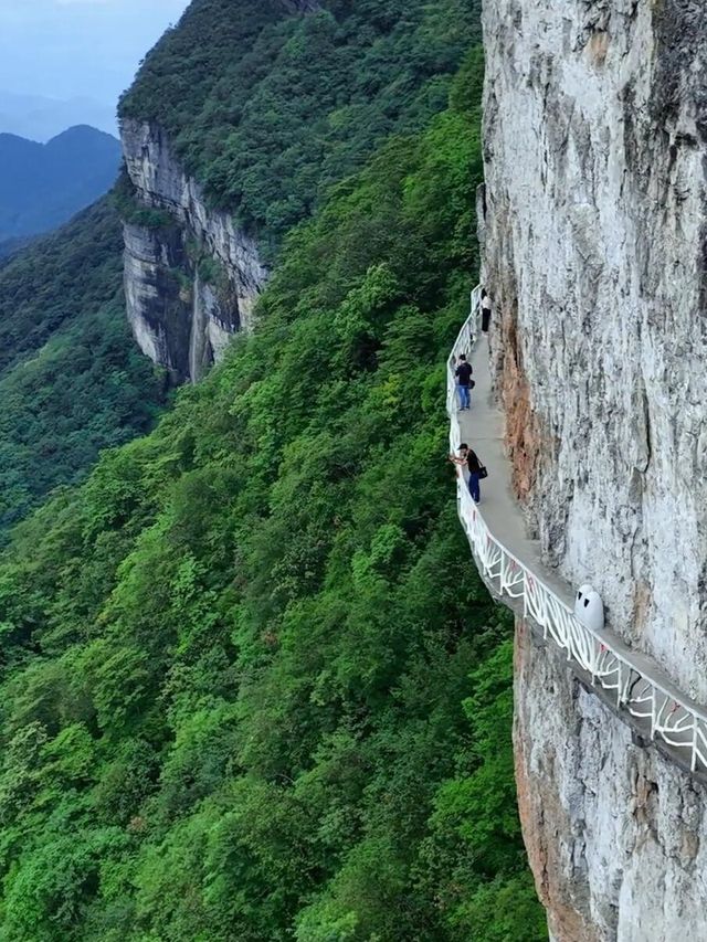 重慶寶藏秘境｜武陵山大裂谷，一眼就心動|||地質奇觀