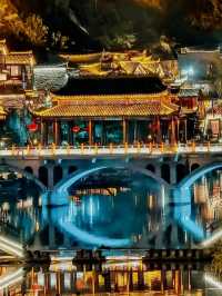タイトル：中国・鳳凰古城の魅力を満喫！絶景と文化が詰まった旅ガイド​