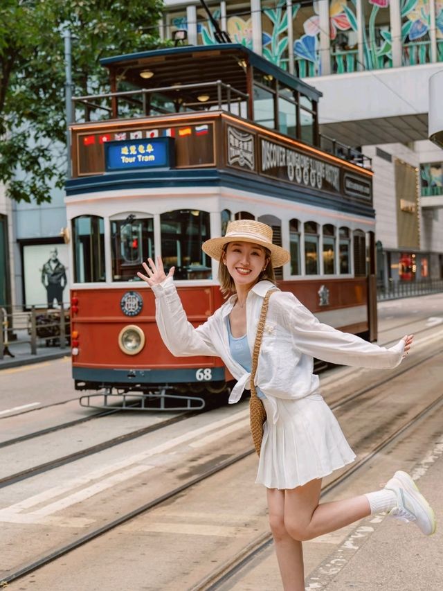 Central Street in Hong Kong is so Charming🤩