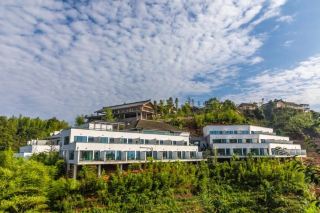 Hejiang Travel Guide