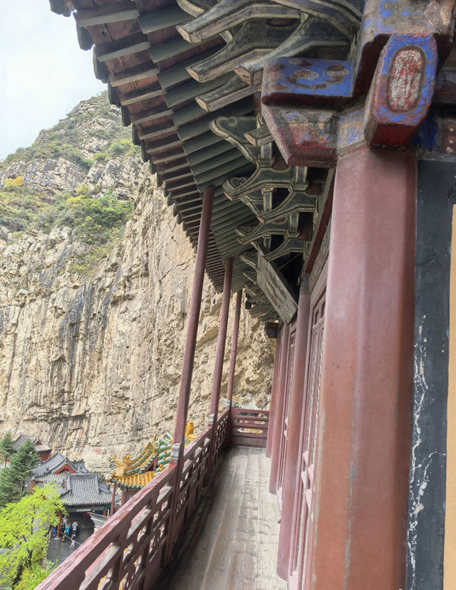 千年古寺懸空奇觀