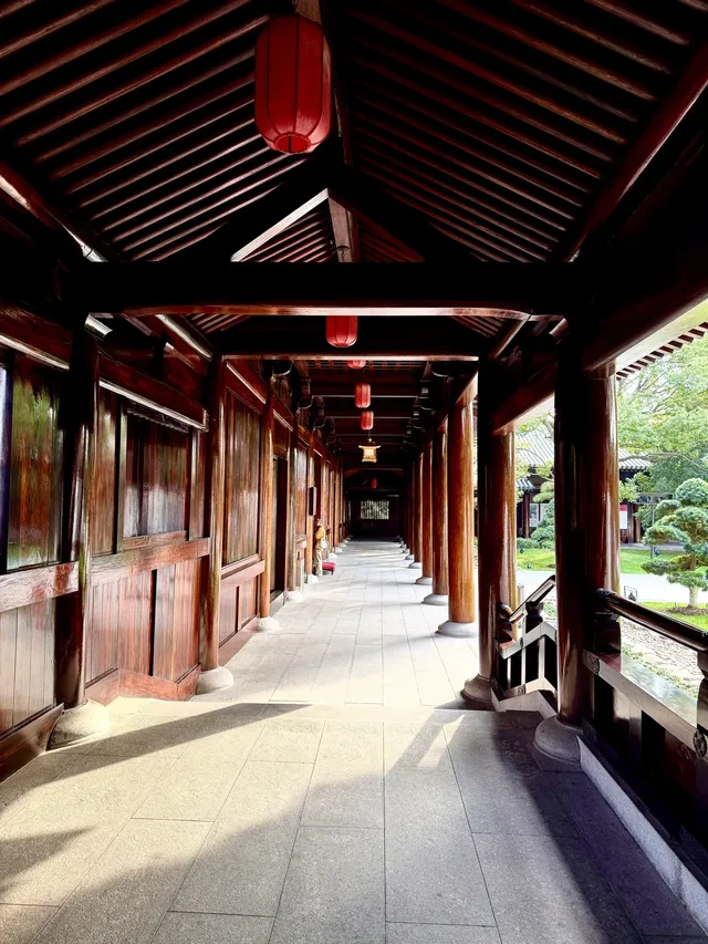 live赴一場人少景美的寶山寺唐風紅葉之約 live赴一場人少景美的寶山寺唐風紅葉之約