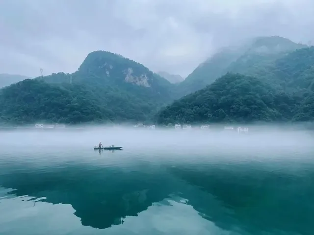 湖北宜昌市長陽縣清江邊好玩的地方彙總