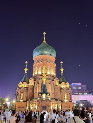 Visit Harbin's beautiful buildings