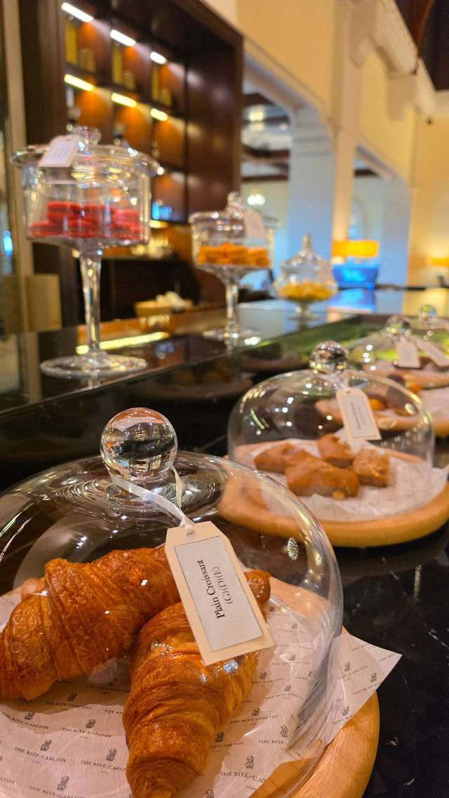 A Warm and Memorable Stay at The Ritz-Carlton, Dubai