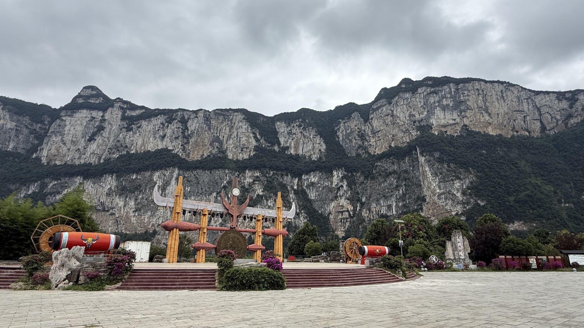 Huawu Village at Wujiangyuan Hundred-Mile Gallery: A "fairyland on earth" hidden in Guizhou