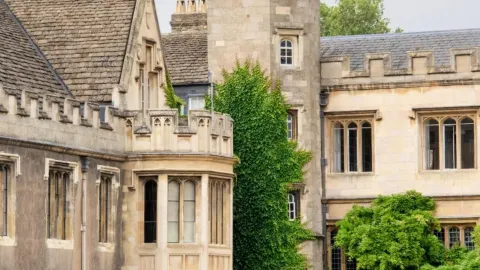 The 7-day European tour guide for the October holiday is amazing — traveler post in Dijon