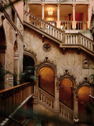 Hotel Four Seasons Venesia: Sebuah istana legendaris berusia 600 tahun yang terlahir kembali.