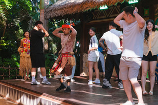 1 Hour from Guangzhou | The Ultimate Guide to Shows and Sightseeing.