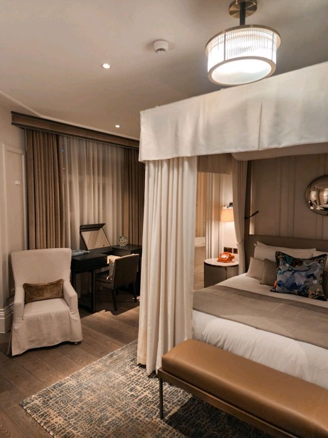 Luxury hotel near Russel Square, London