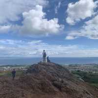 Hiking up Arthur’s Seat 