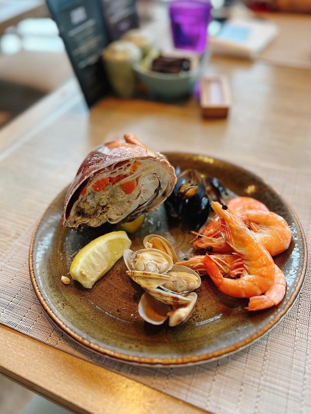 食物好高質嘅lunch buffet