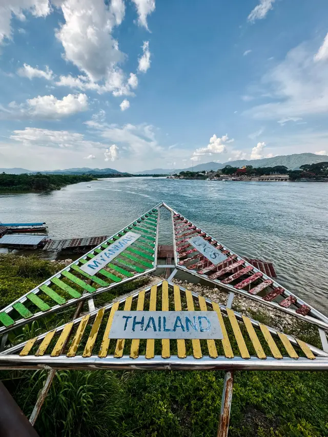 Golden triangle: three countries in one place