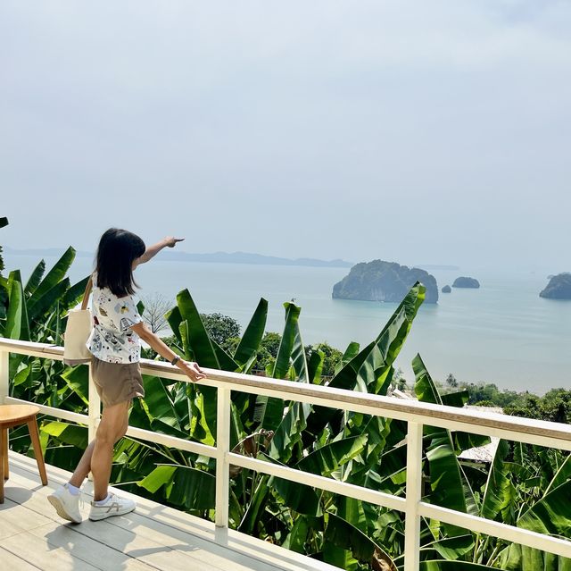 ชมวิวหมู่เกาะสวย ๆ ที่เขาทองฮิลล์