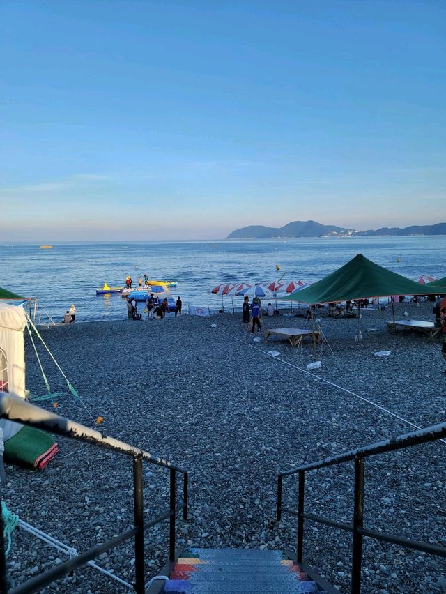 거제도의 가장 유명한 학동흑진주몽돌해수욕장🏖