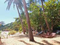 Lunch at Relax at Cham Island Beach