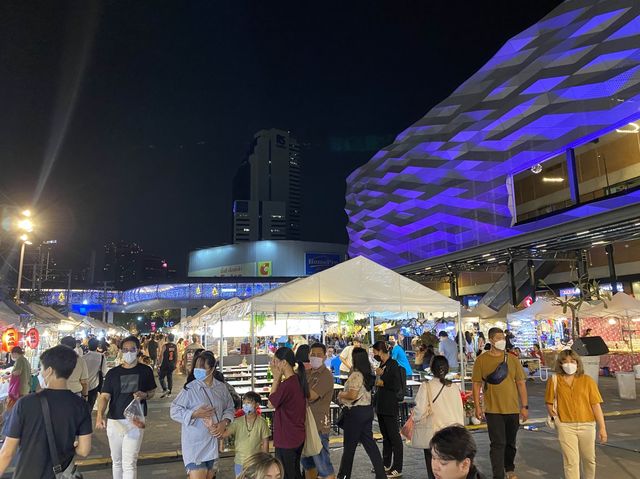 Street Food ลานหน้าThe Street Ratchada 