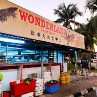 Yummy Seafood at Wonderland Food Store 