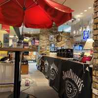 世界のビールを飲めるお店！