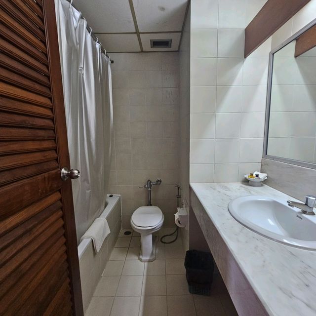 โรงแรมสองพันบุรี