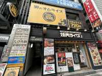 東京・新橋。ランチ限定。ライスの量200g〜500gまで同一料金『男のオムライス EGG BOMB 新橋店』