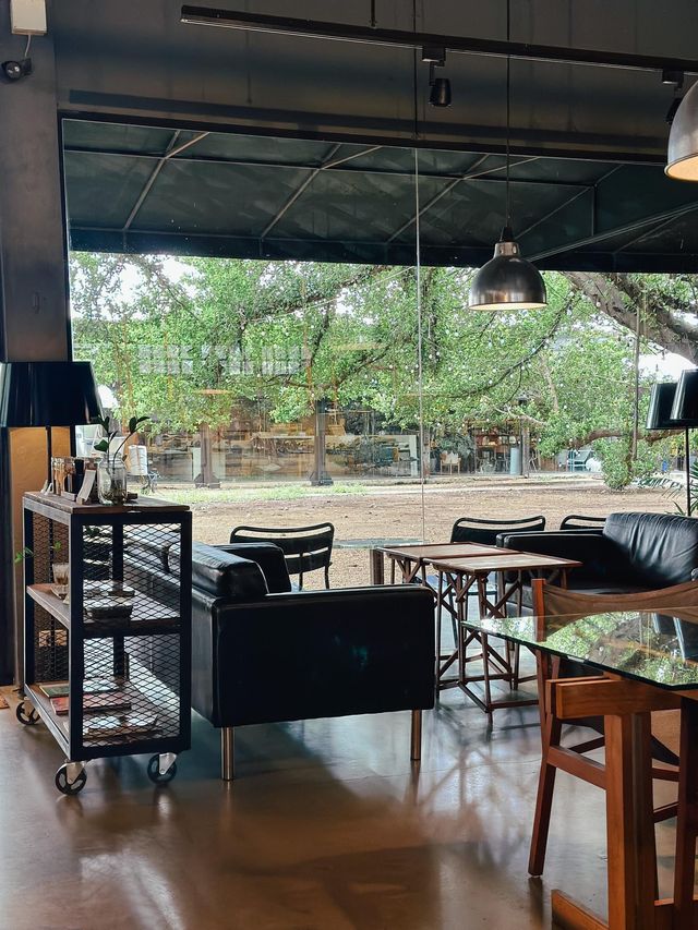 𝗟𝗶-𝗕𝗿𝗮-𝗥𝘆 ไล-บรา-รี่ ☕️ #เจริญนคร