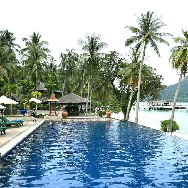 Private Island Resort For A Luxurious Vacay