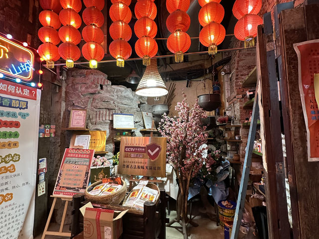 「魯祖古法火鍋」：百年魯班廟裡的正宗重慶火鍋寶藏店